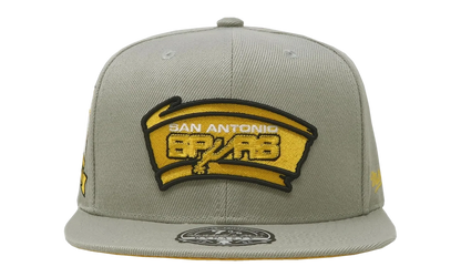 NBA Hardwood Classics Fitted Cap "San Antonio Spurs - Sunny Gray" 6HSFDX21134 SASGREY
