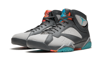 7 Retro "Barcelona Nights" 304775 016