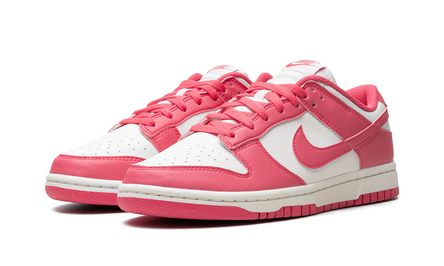 Dunk Low. WMNS"Pink" DD1873-600