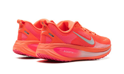 Vomero 18 WMNS"Bright Crimson" HM6804 603