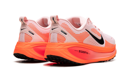 Vomero 18 WMNS"Atmosphere Pink" HM6804 600