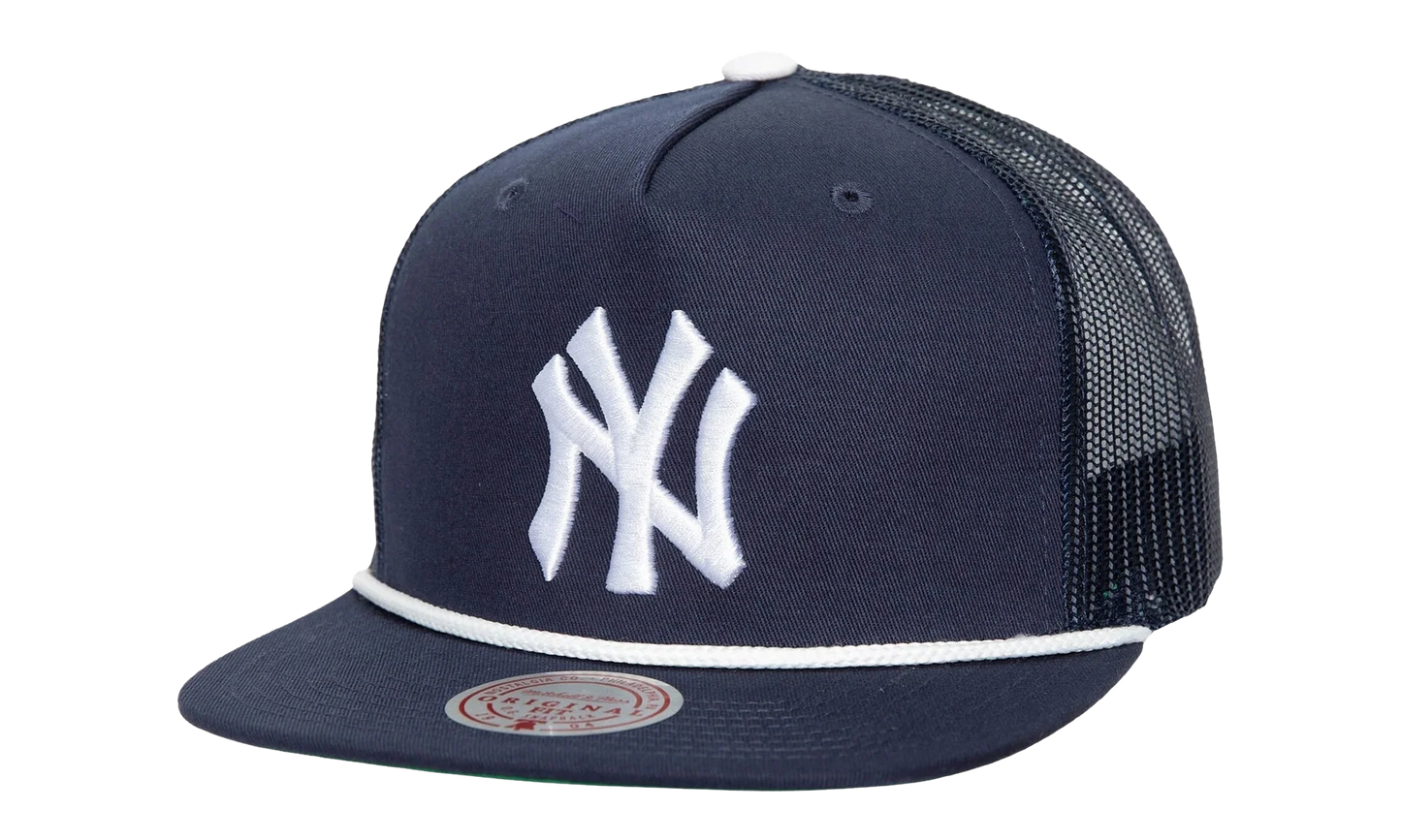 MLB Roper Trucker Cap "New York Yankees - Navy" HT8222 NYYNAVY