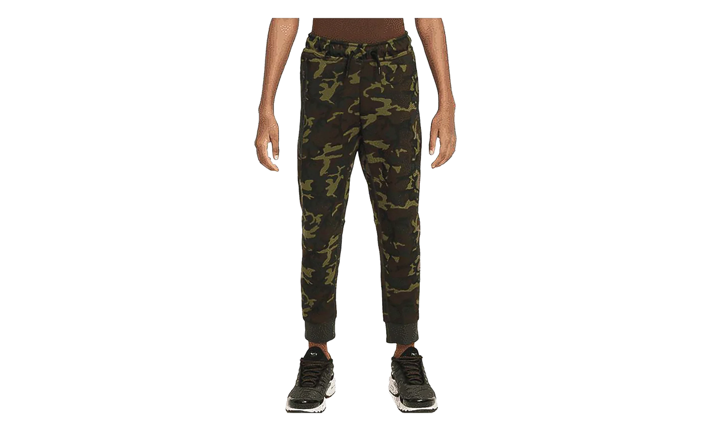 Sportswear Tech Fleece Jogger "Camo" FN9120 010