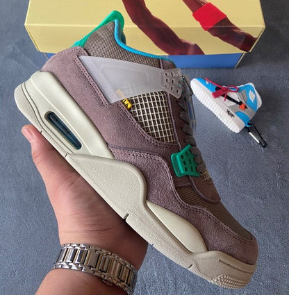4 Retro SP 30th Anniversary Union Taupe Haze
