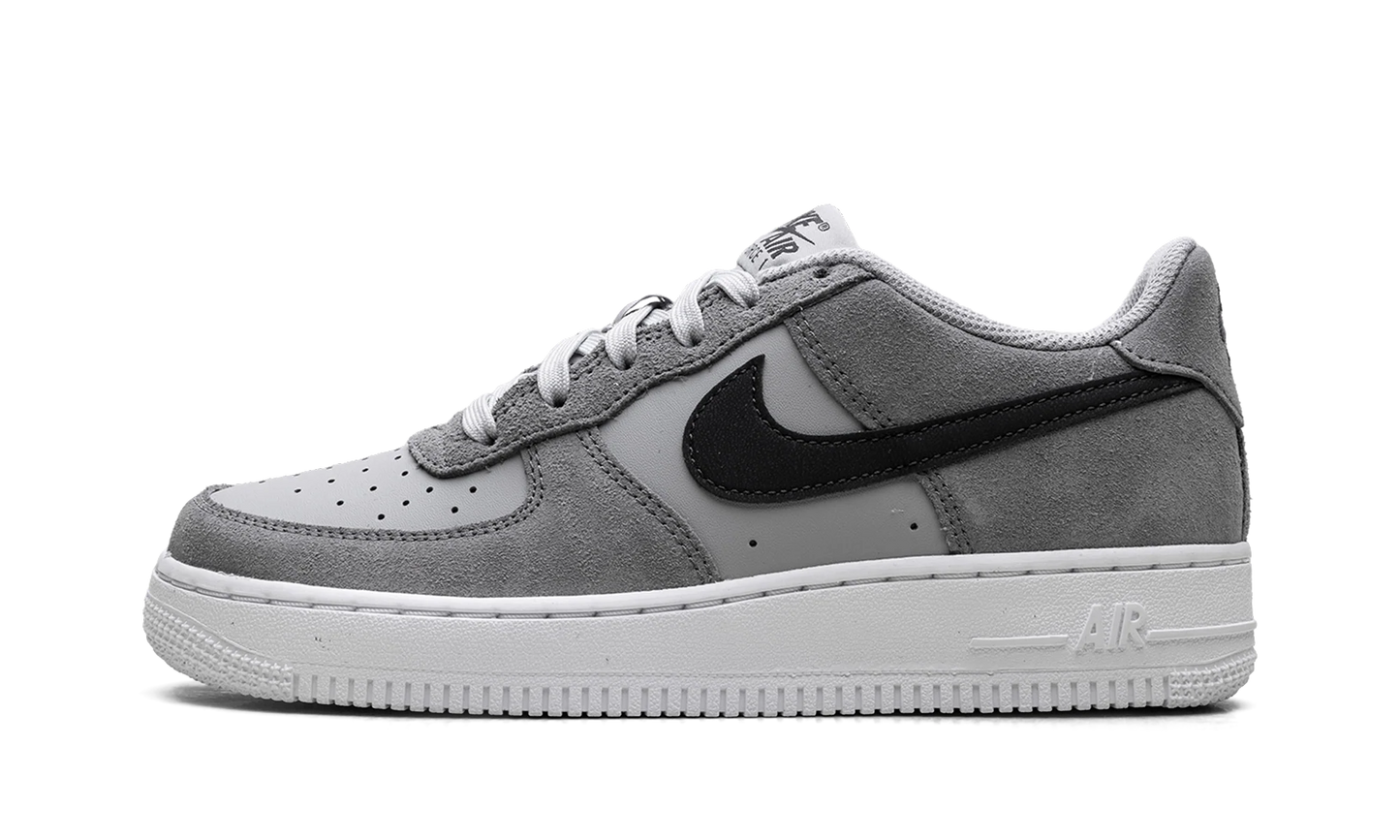 Air Force 1 GS "Smoke grey" IQ2743 001