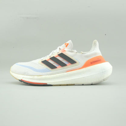 ULTRABOOST LIGHT
