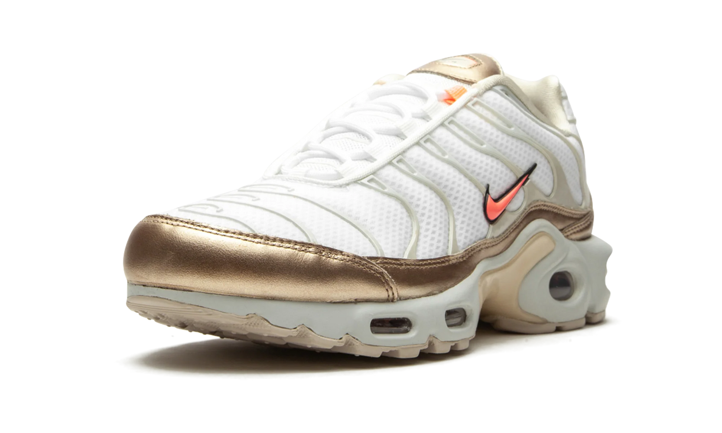 AIR MAX PLUS WMNS "Metallic Rose Gold" CJ9980 100