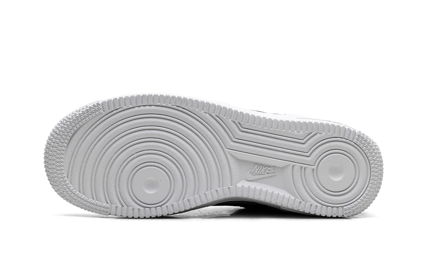 Air Force 1 GS "Smoke grey" IQ2743 001