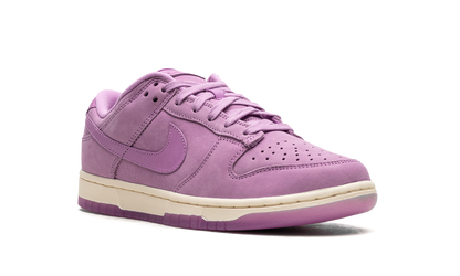 DUNK LOW WMNS"Rush Fuchsia" DV7415 500