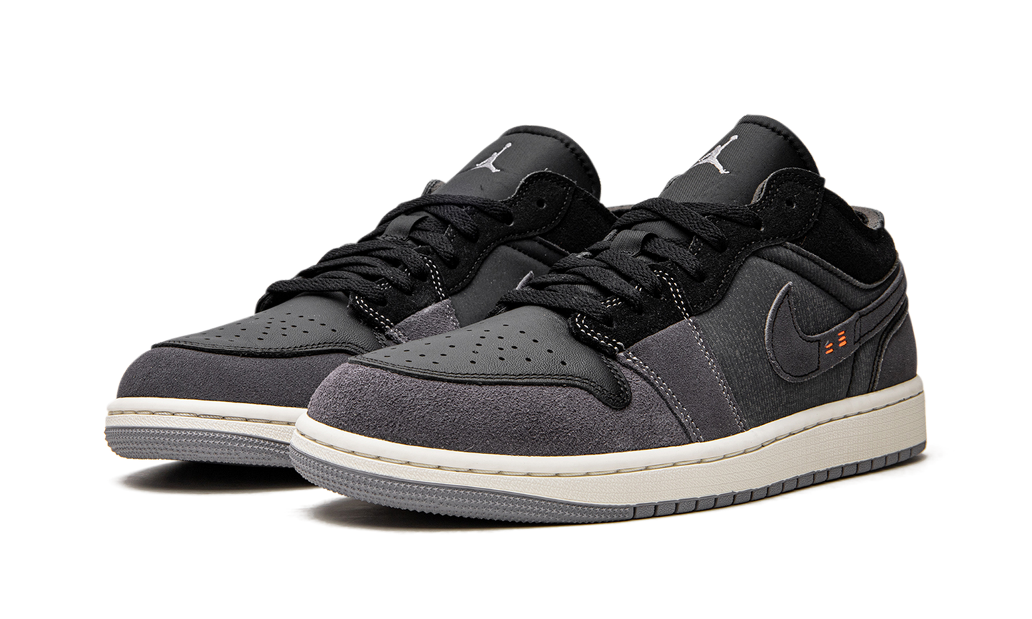 1 Low SE Craft "Inside Out - Black" DN1635 001