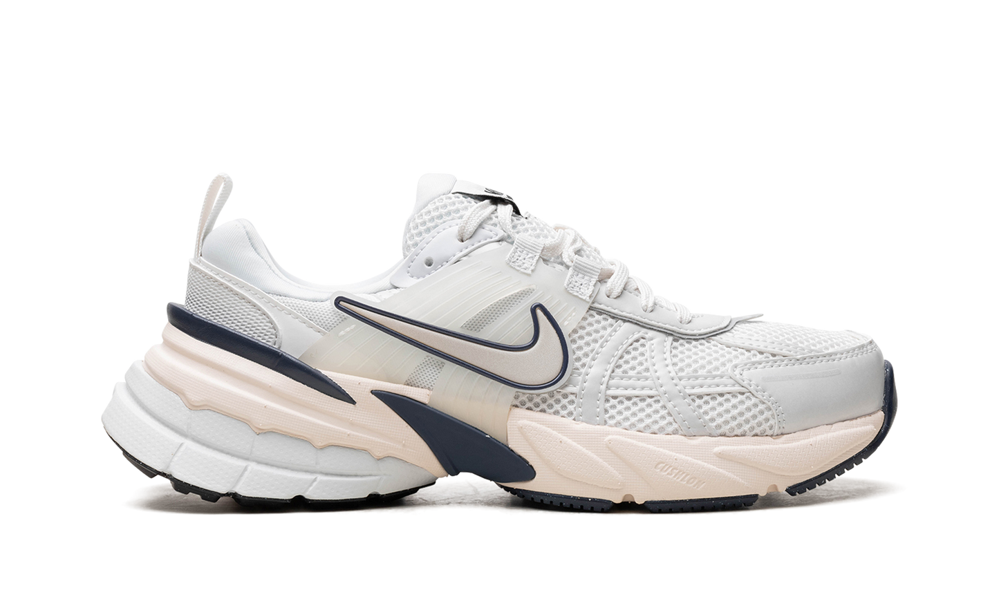 V2K Run WMNS"White" FD0736-004