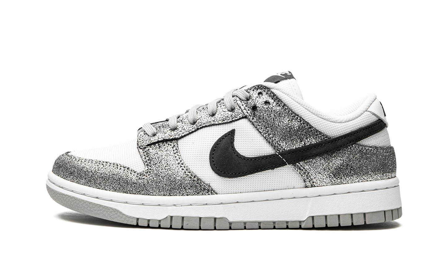 DUNK LO MNS WMNS"Golden Gals" DO5882 001