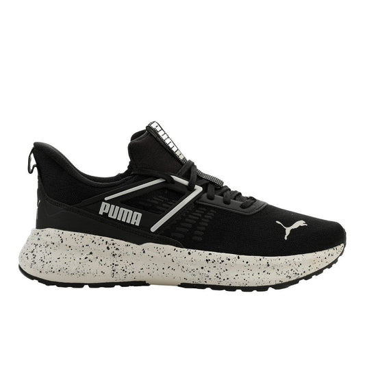 Outpace Speckle Sneakers