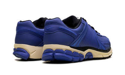 Zoom Vomero 5 "Swooshless Hyper Royal" IO4555 400