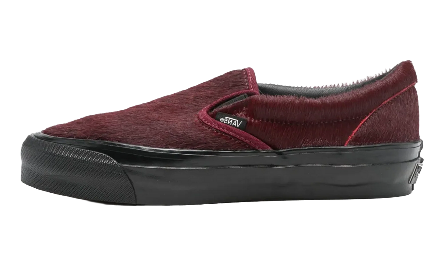Classic Slip-On 98 LX "Pony Hair Burgundy Black" VN000EEZBRG