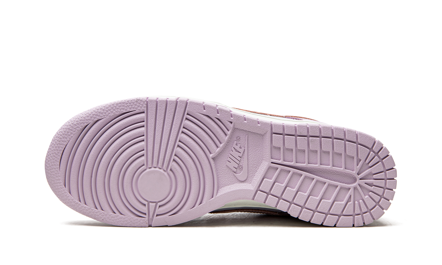 DUNK LOW WMNS"Easter" DD1503 001