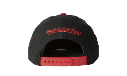 NCAA Sharktooth Snapback Cap "UNLV Rebels - Black / Red" HHSS3304 LVEYYPPPBKRD