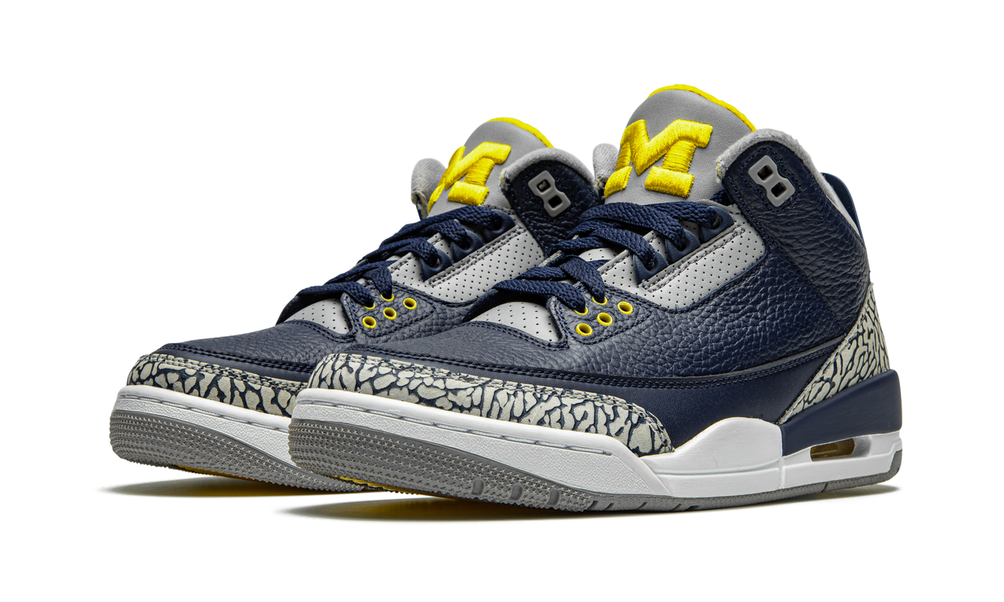 3 Retro PE "Michigan" AJ3 820064