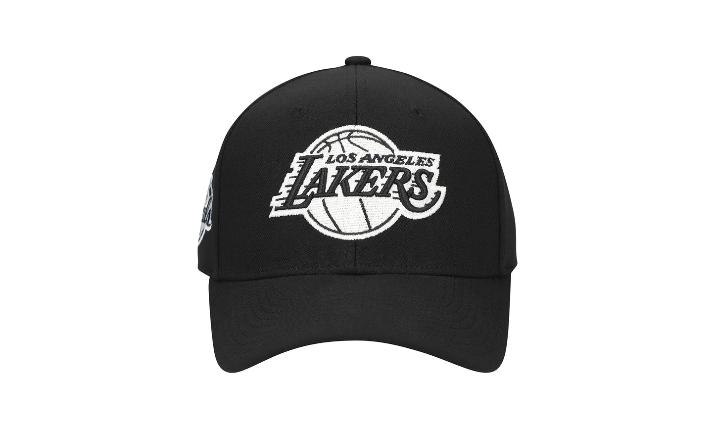 NBA Panda Pro Snapback Cap "Los Angeles Lakers - Black" HHSS7602 LALYYPPPBLCK