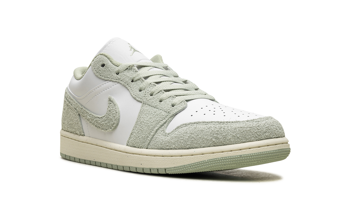 1 Low SE "Seafoam" FN5214 131