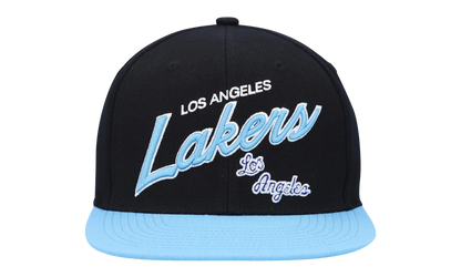 NBA Hardwood Classics Team Script 2.0 Fitted Cap "Los Angeles Lakers - Black" HHSF3283 LALYYPPPBLCK