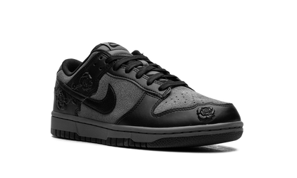 Dunk Low WMNS"Black Roses" HF1986 001