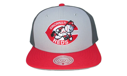 MLB Triple Play Cooperstown "Reds" HY11519-CREGREY_OS