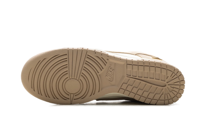 Dunk Low WMNS "Sail White Metallic Gold" IO4244 101