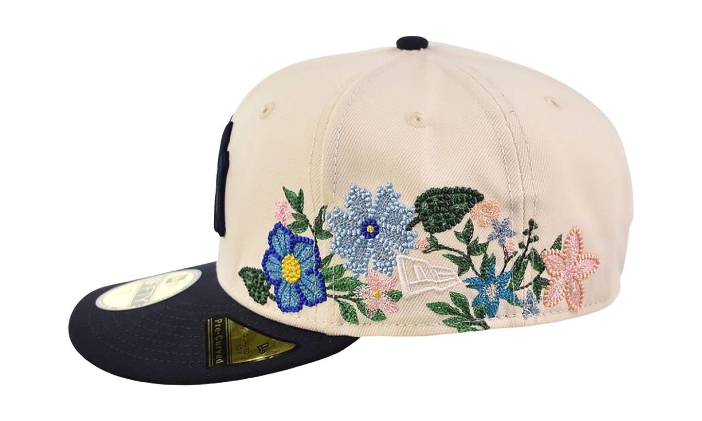 59FIFTY New York Yankees Tonal Florals Fitted Hat "Chrome White" 60668976