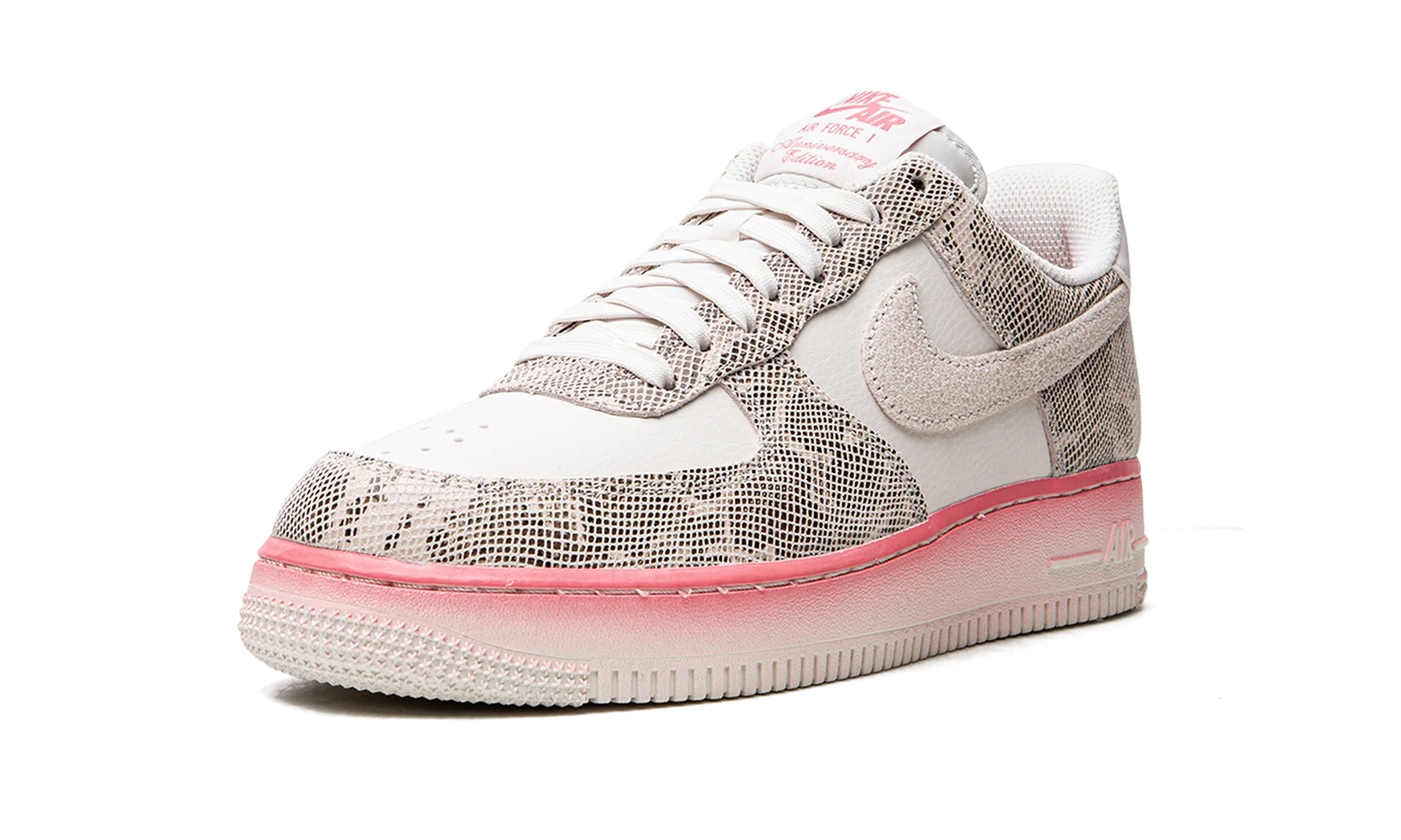 AIR FORCE 1 LO MNS WMNS "Our Force 1 Snakeskin" DV1031 030