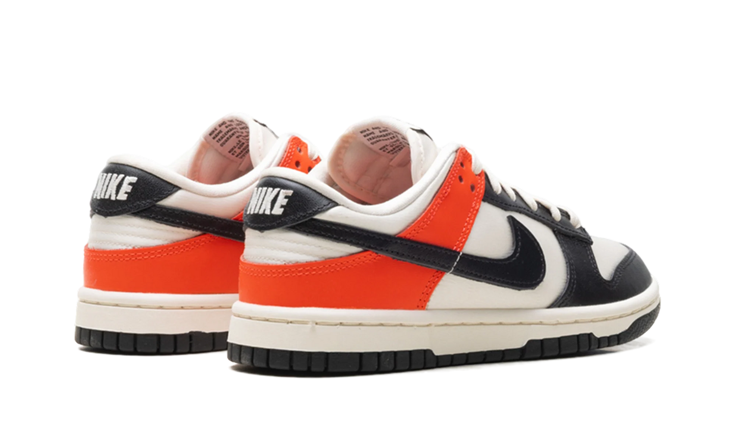 Dunk Low WMNS "Black Toe Bright Crimson" HQ3423 635