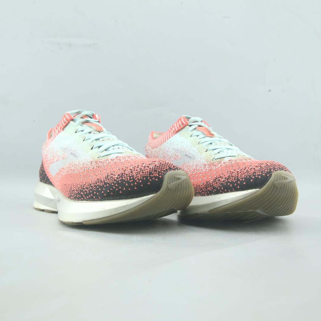 LEVITATE 2