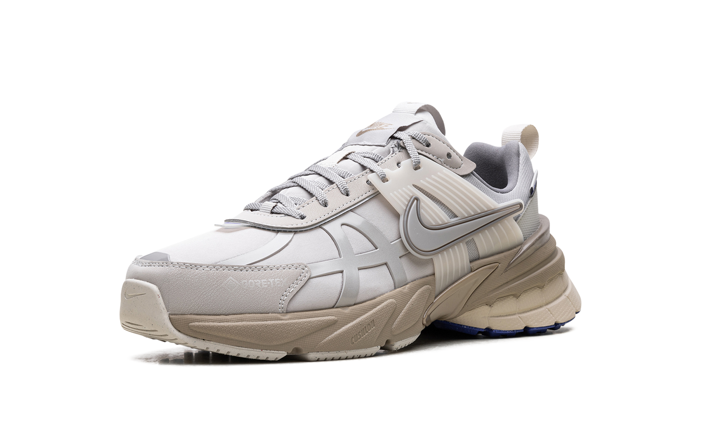 V2K Run WMNS"Gore-Tex Light Bone" FZ2622 002