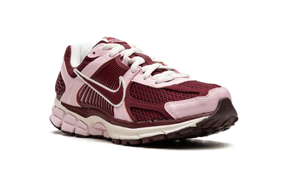 ZOOM VOMERO 5 WMNS"Pink Foam" FN7196 663