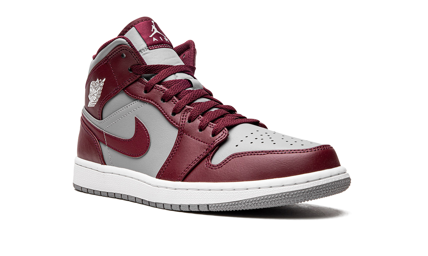1 Mid "Team Red" DQ8426 615