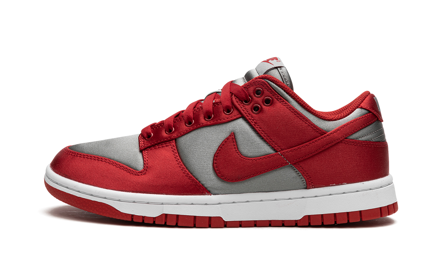 DUNK LOW WMNS"UNLV Satin" DX5931 001