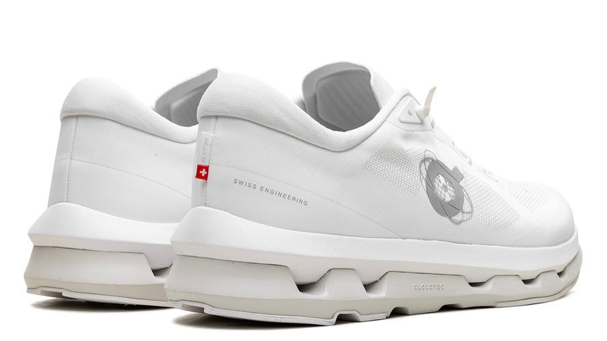 Running Cloudzone Kith White Ice (Women's)