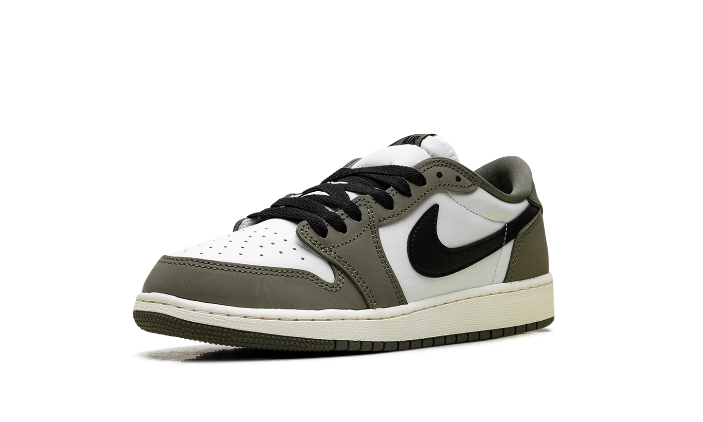Jordan 1 Retro Low OG GS "Medium Olive" HQ6999 200