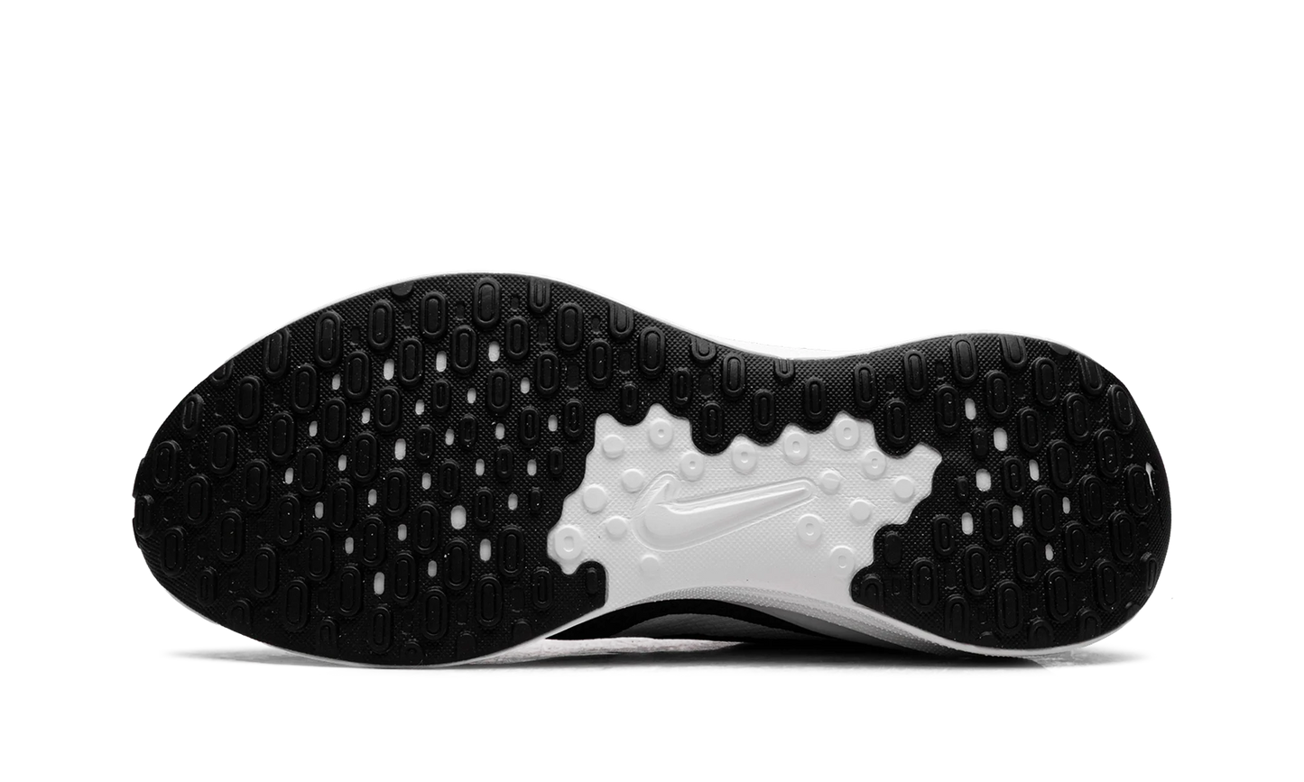 Revolution 7 "Black White" FB2207 001