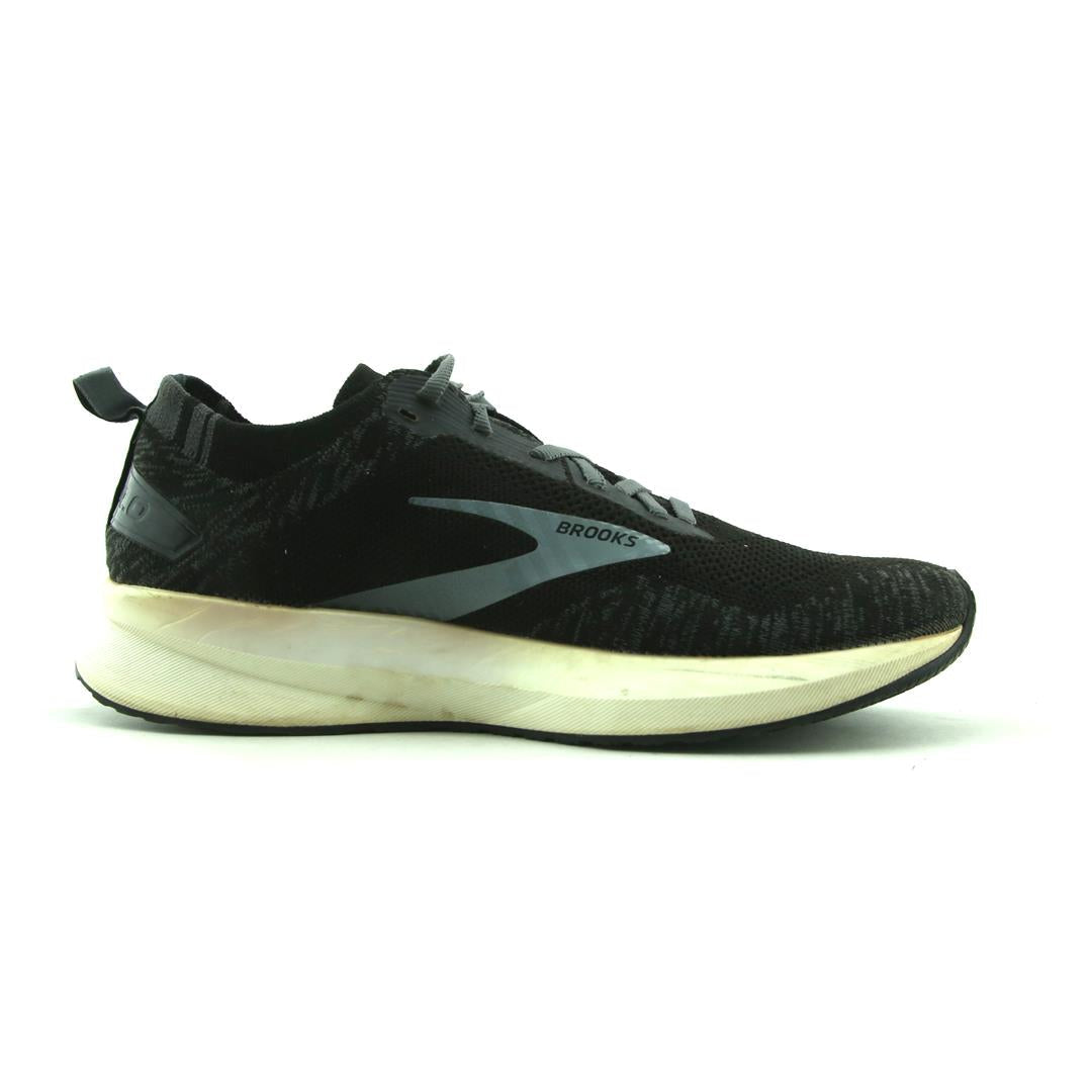 LEVITATE 4 W