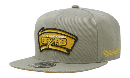 NBA Hardwood Classics Fitted Cap "San Antonio Spurs - Sunny Gray" 6HSFDX21134 SASGREY