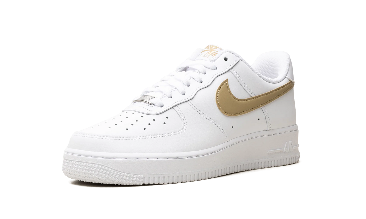 Air Force 1 '07 "White / Parachute Beige" FJ4146 124