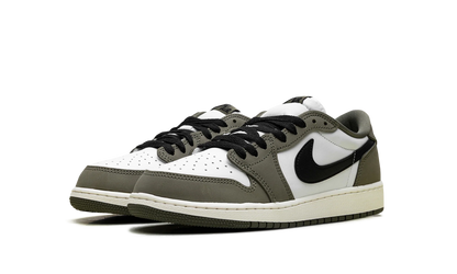 Jordan 1 Retro Low OG GS "Medium Olive" HQ6999 200