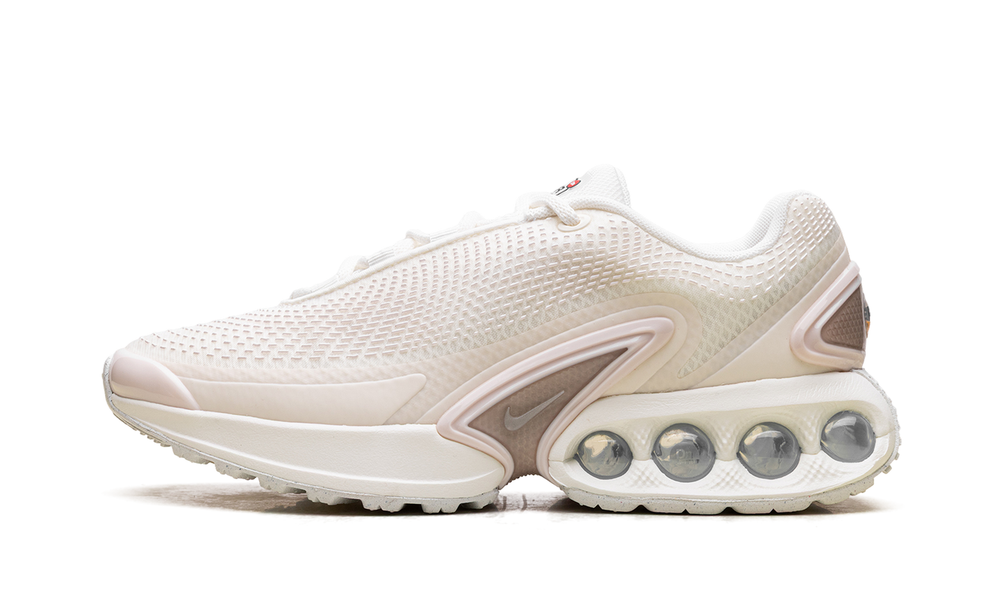 Air Max Dn WMNS"Sail Light Soft Pink" HV4436 133