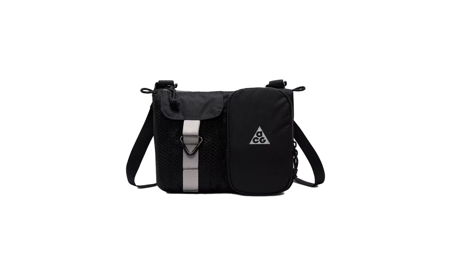 ACG Crossbody Bag (3L) "DAYMAX" HJ8180 010