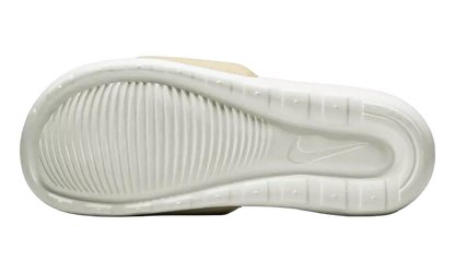 Victori One WMNS "Sanddrift Coconut Milk" CN9677 108