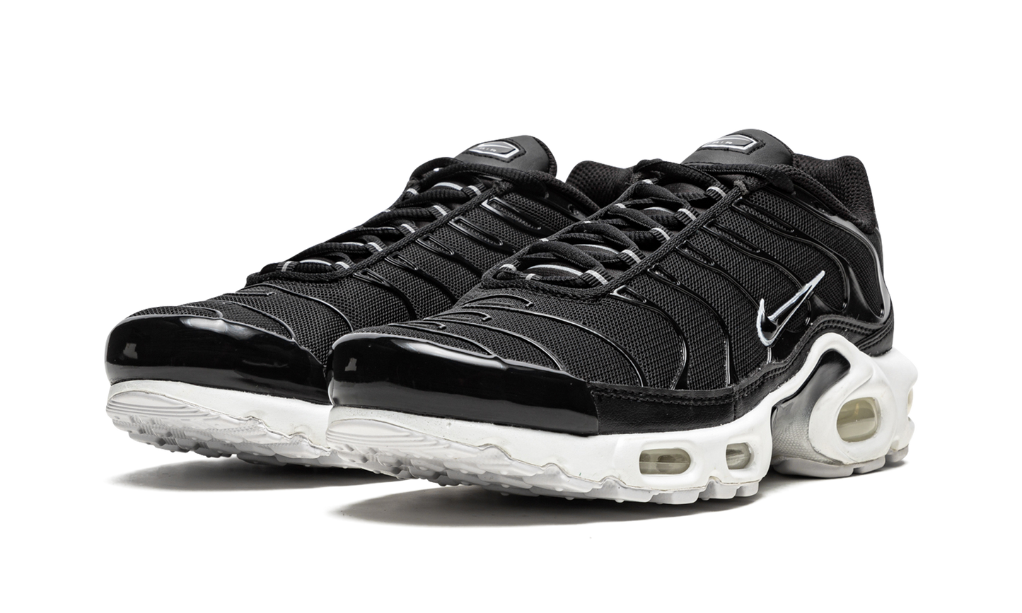 AIR MAX PLUS MNS WMNS"Black/ White" DM2362 001