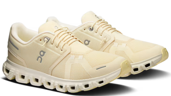 Running Cloud 6 Castor Ivory (Women's)