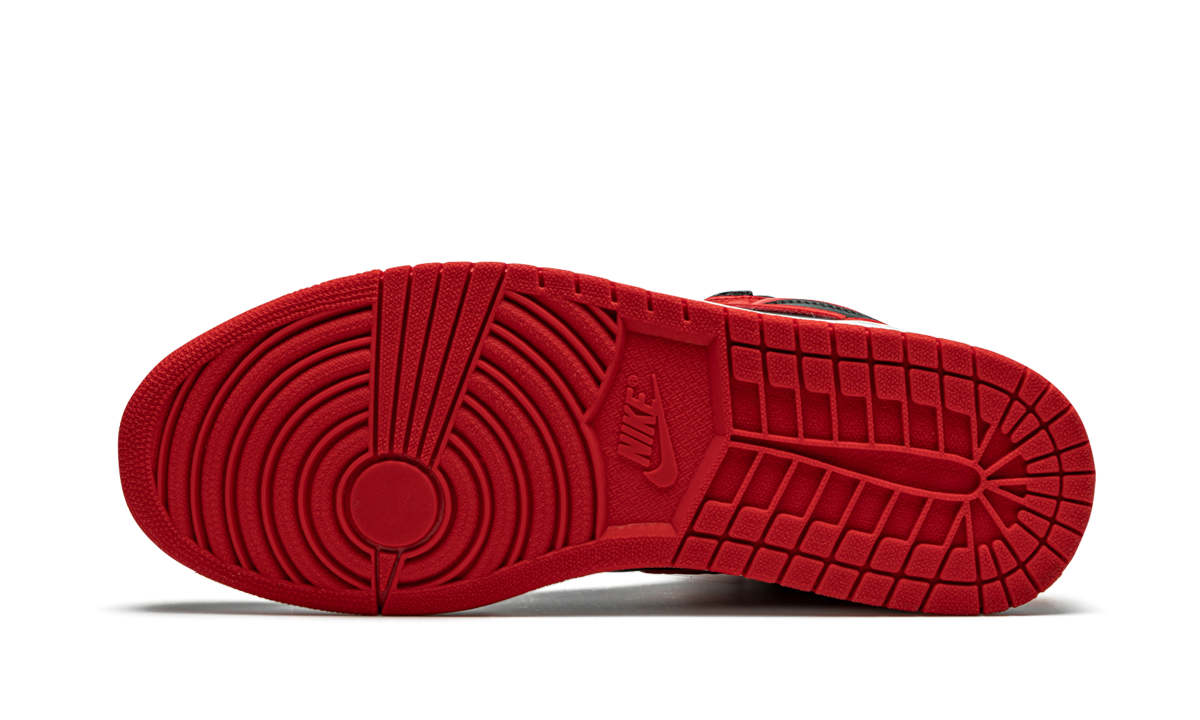 1 Retro Mid "2001 - Bred" 136066 061