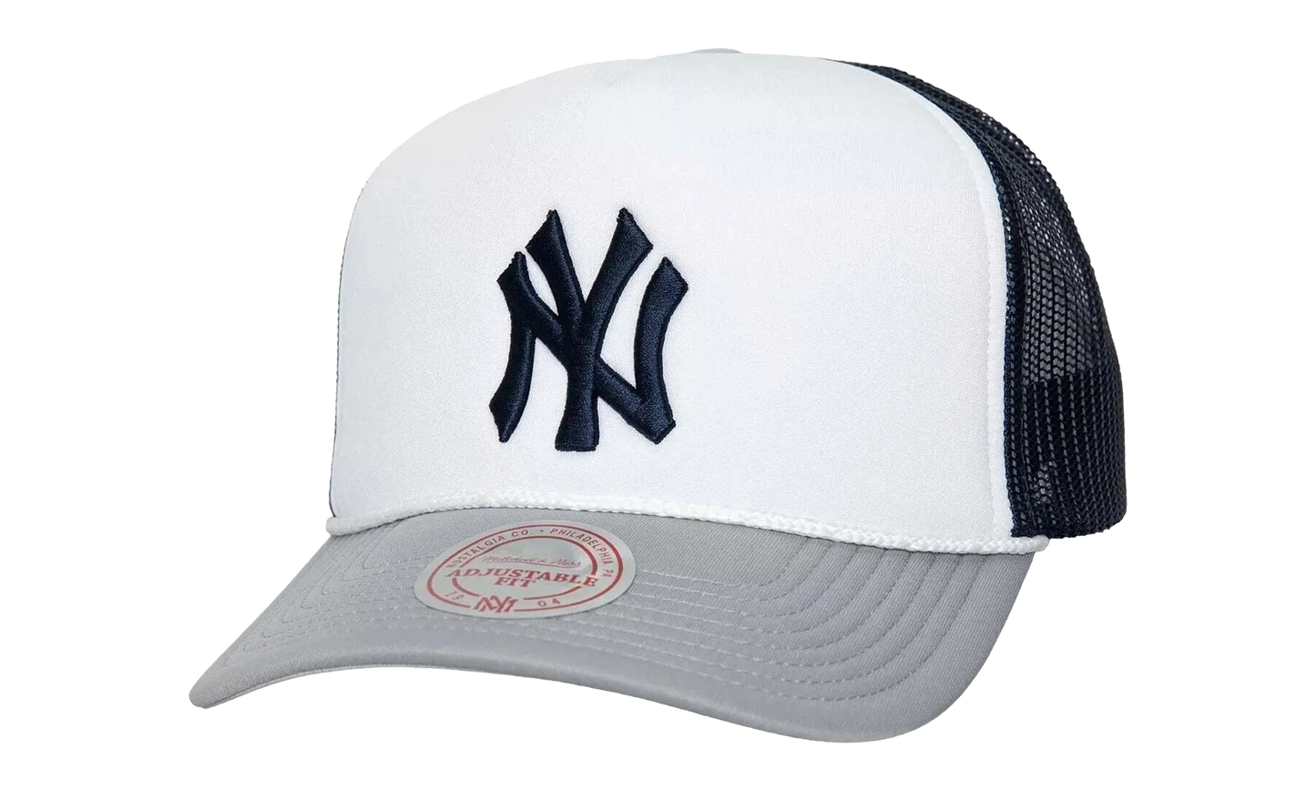 MLB Blocker Trucker Cap "New York Yankees - White" HT8359 NYYWHIT